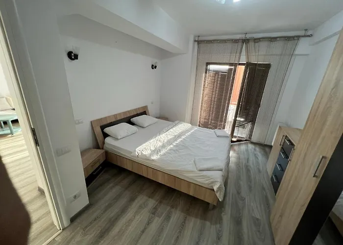 93 - Roof View * Бухарест